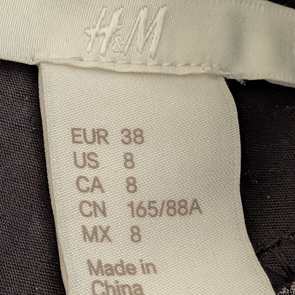 H&M Flowy Floral Patterned Top - Picture 5 of 6